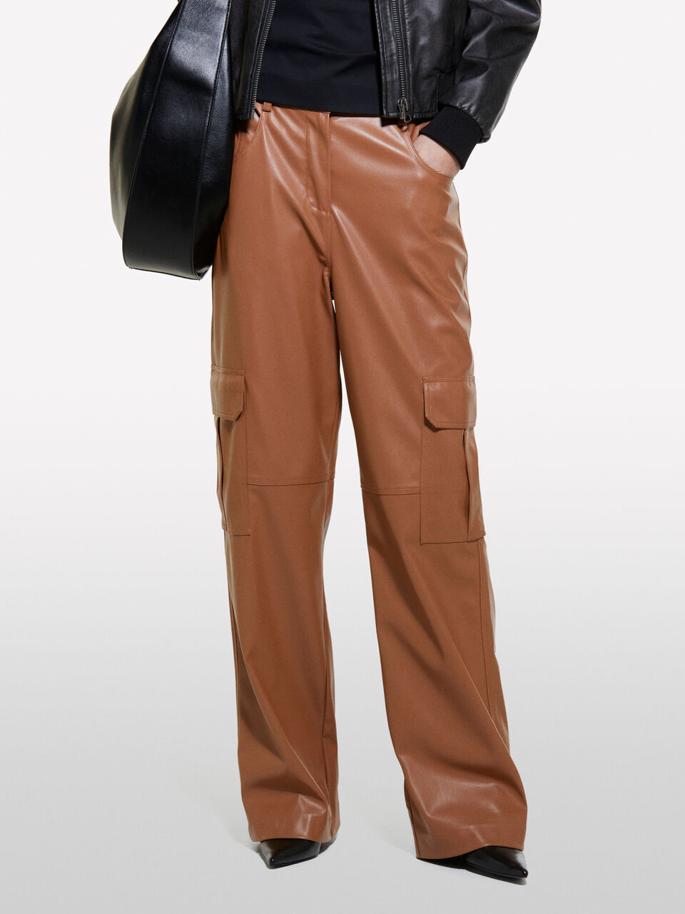 TROUSERS &Gamma;&upsilon;&nu;&alpha;&iota;&kappa;&epsilon;ί&alpha; image number null