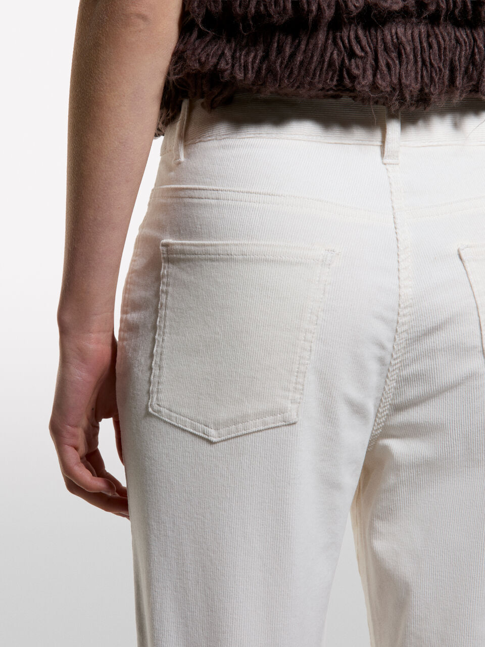TROUSERS &Gamma;&upsilon;&nu;&alpha;&iota;&kappa;&epsilon;ί&alpha; image number null