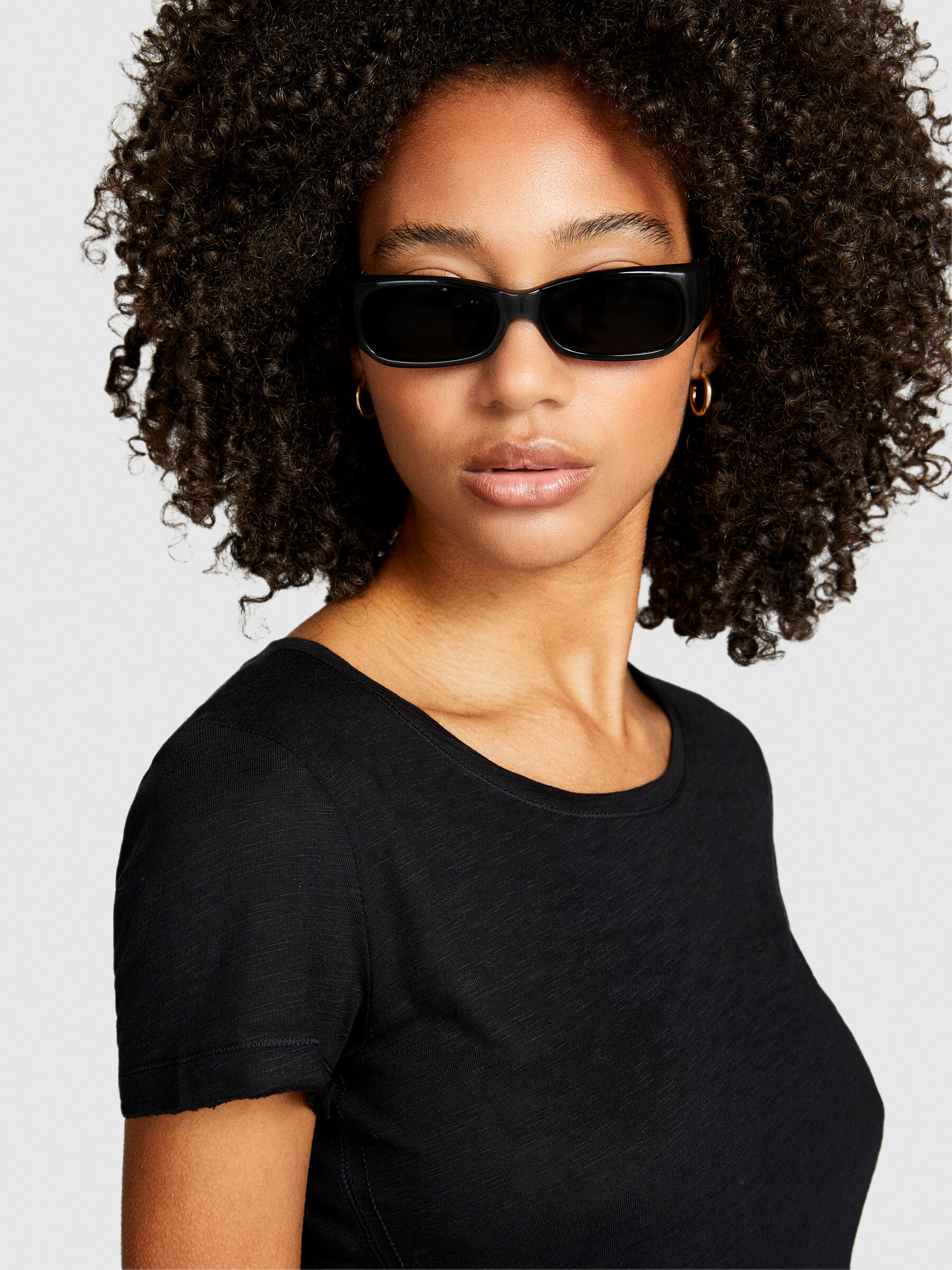 &Mu;&pi;&lambda;&omicron;ύ&zeta;&alpha; &mu;&epsilon; &sigma;&tau;&rho;&omicron;&gamma;&gamma;&upsilon;&lambda;ή &lambda;&alpha;&iota;&mu;ό&kappa;&omicron;&psi;&eta; &chi;&omega;&rho;ί&sigmaf; &rho;&alpha;&phi;έ&sigmaf; &Gamma;&upsilon;&nu;&alpha;&iota;&kappa;&epsilon;ί&alpha; image number null