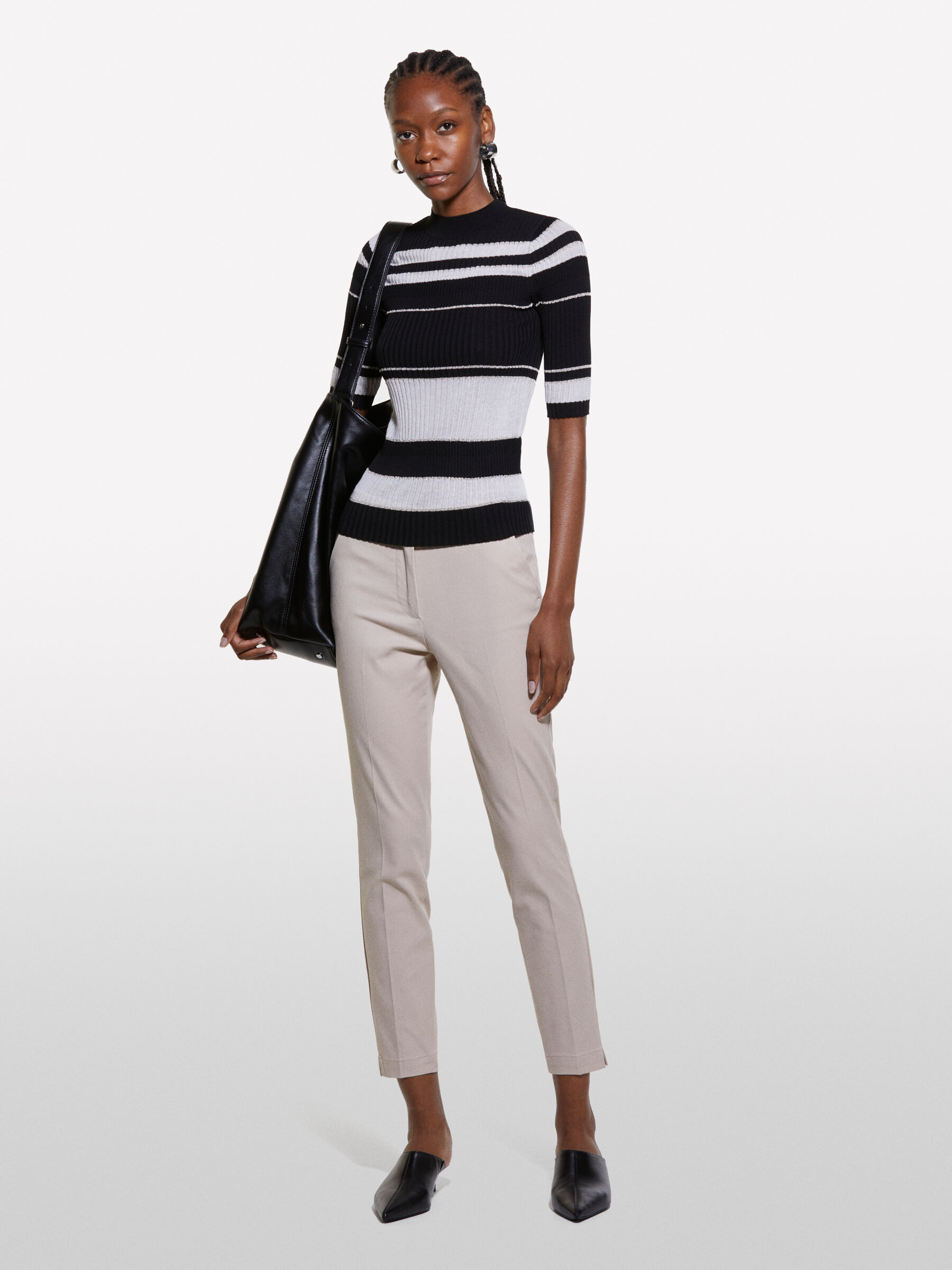 TROUSERS &Gamma;&upsilon;&nu;&alpha;&iota;&kappa;&epsilon;ί&alpha; image number null