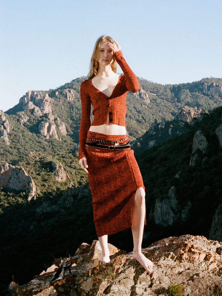 SKIRT &Gamma;&upsilon;&nu;&alpha;&iota;&kappa;&epsilon;ί&alpha;