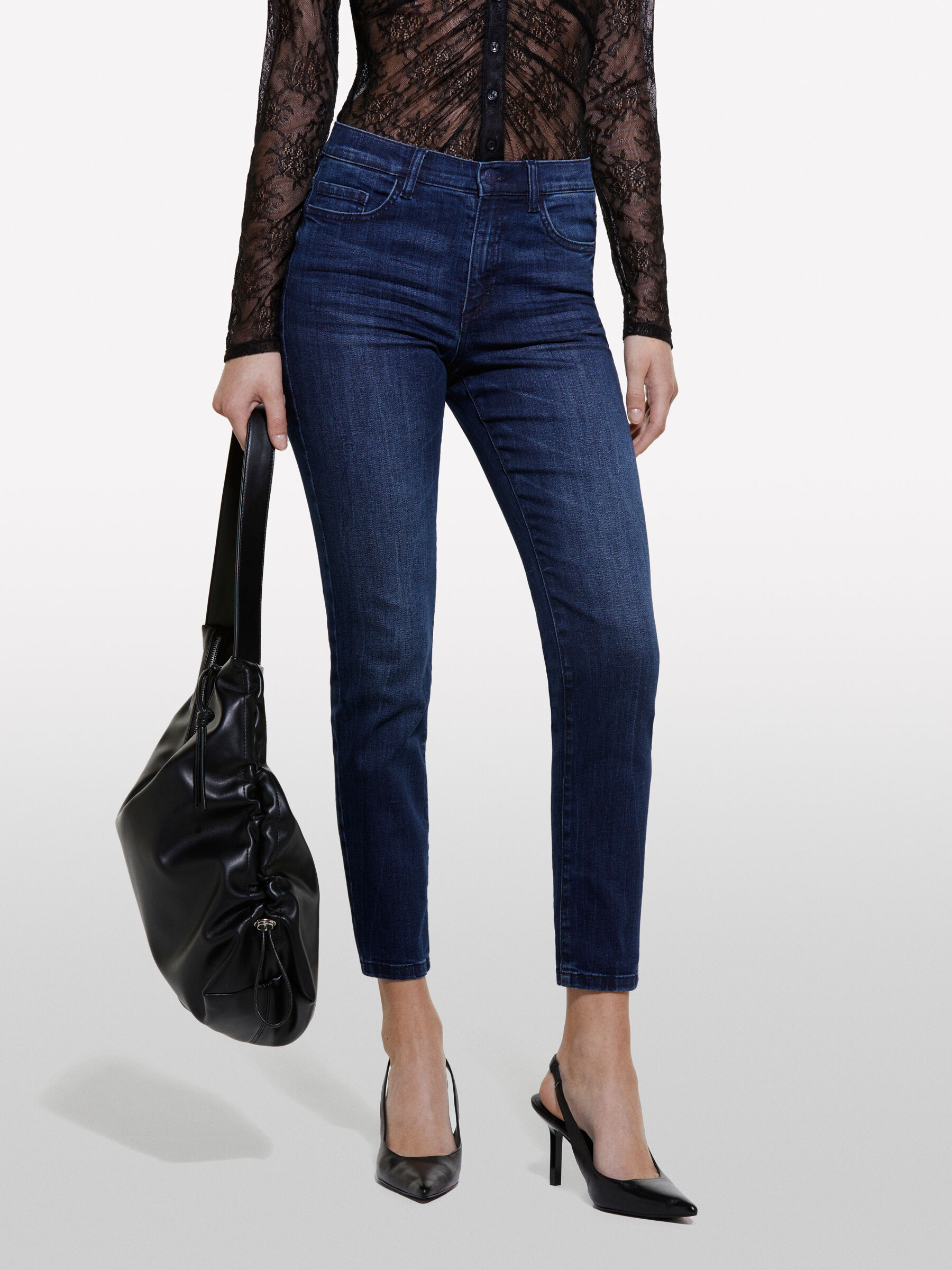 TROUSERS &Gamma;&upsilon;&nu;&alpha;&iota;&kappa;&epsilon;ί&alpha; image number null