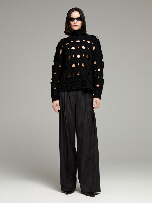 Μπλούζα μαύρη τρυπητή  - μπλούζες ζιβάγκο γυναικείες | Sisley