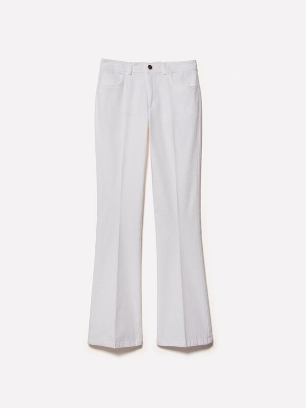 Παντελόνι flare fit λευκό Παντελόνι flare fit λευκό - παντελόνια flare γυναικεία | Sisley