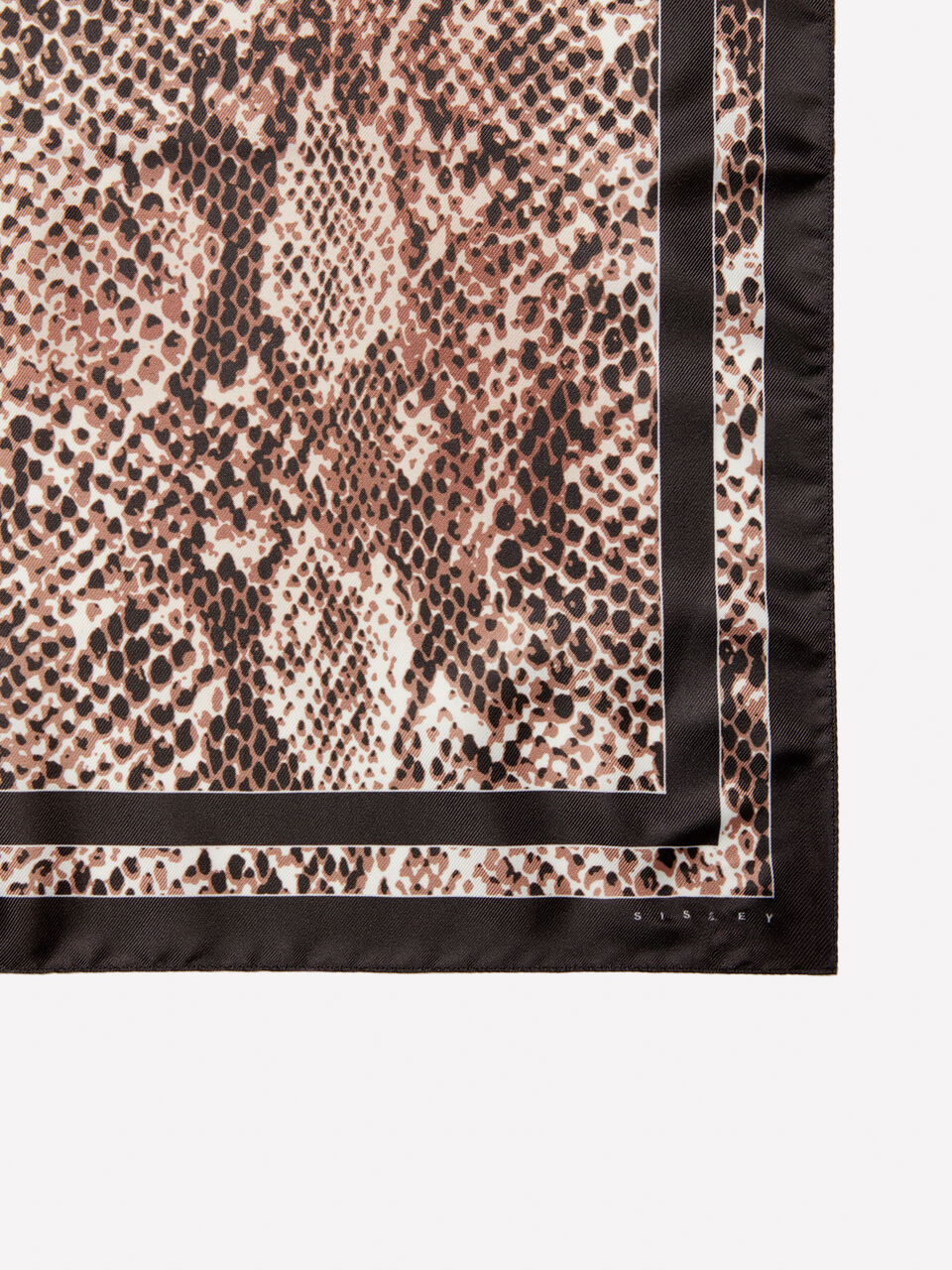 SQUARE SCARF &Gamma;&upsilon;&nu;&alpha;&iota;&kappa;&epsilon;ί&alpha; image number null