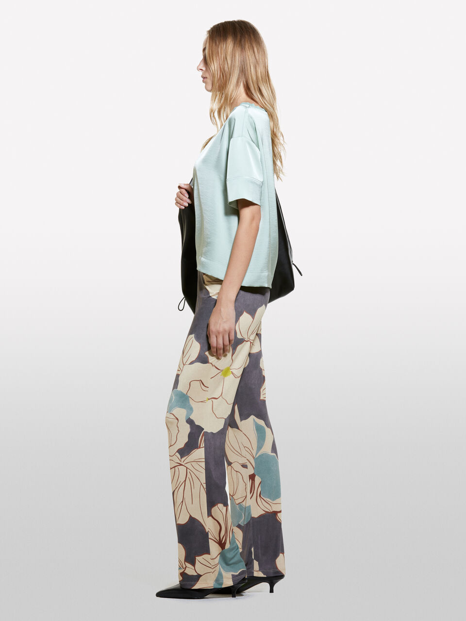 TROUSERS &Gamma;&upsilon;&nu;&alpha;&iota;&kappa;&epsilon;ί&alpha; image number null