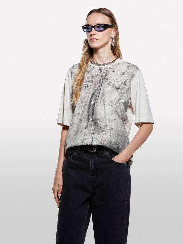 Dove gray t-shirt with denim look print Dove gray t-shirt with denim look print - μπλουζάκια κοντομάνικα γυναικεία | Sisley