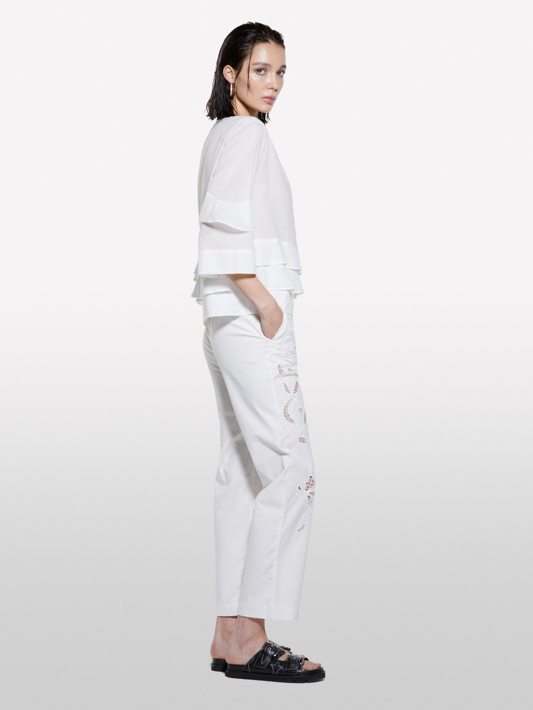 BLOUSE &Gamma;&upsilon;&nu;&alpha;&iota;&kappa;&epsilon;ί&alpha; image number null