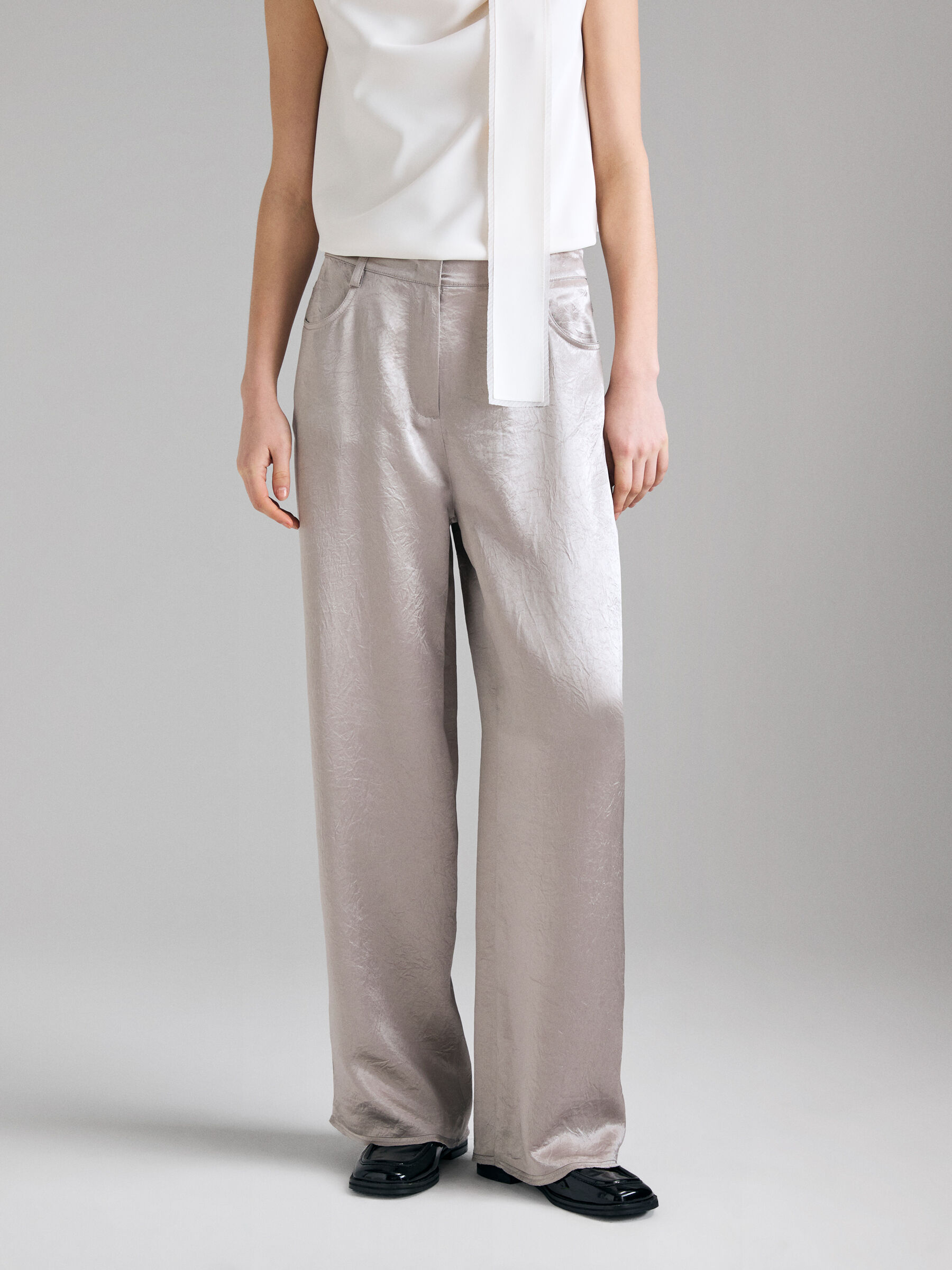 TROUSERS &Gamma;&upsilon;&nu;&alpha;&iota;&kappa;&epsilon;ί&alpha; image number null