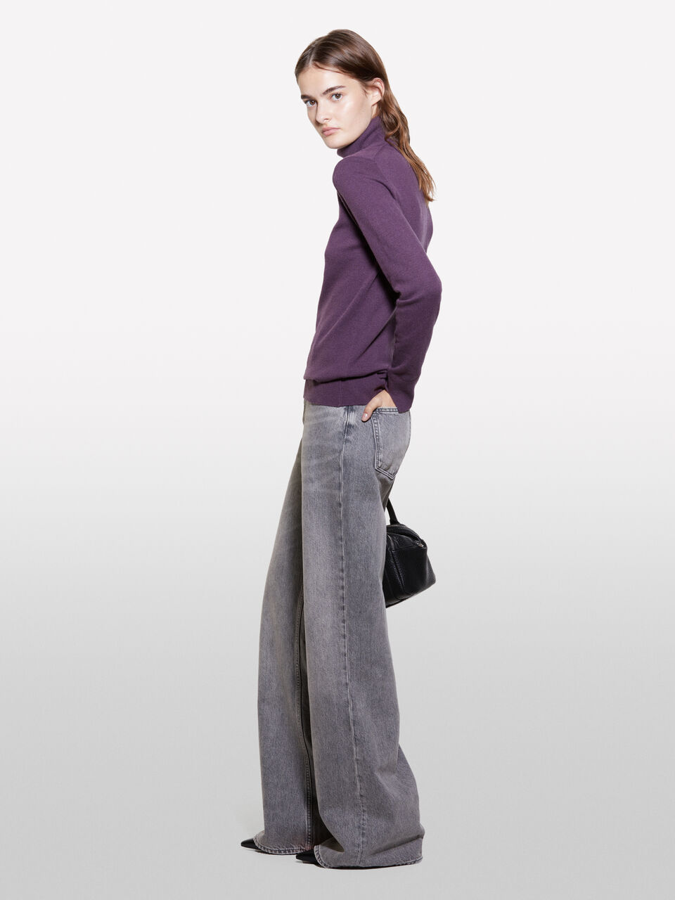 TURTLE NECK SWEATER &Gamma;&upsilon;&nu;&alpha;&iota;&kappa;&epsilon;ί&alpha; image number null