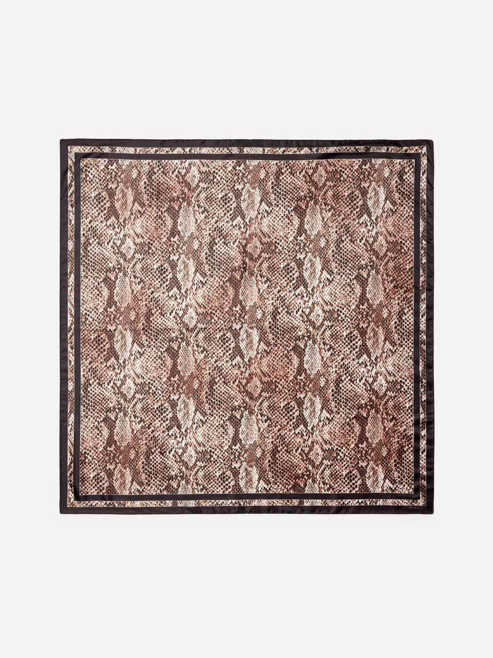 SQUARE SCARF &Gamma;&upsilon;&nu;&alpha;&iota;&kappa;&epsilon;ί&alpha; image number null