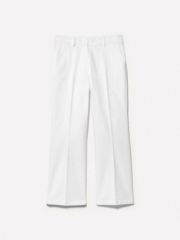 Παντελόνι flare fit λευκό Παντελόνι flare fit λευκό - παντελόνια flare γυναικεία | Sisley
