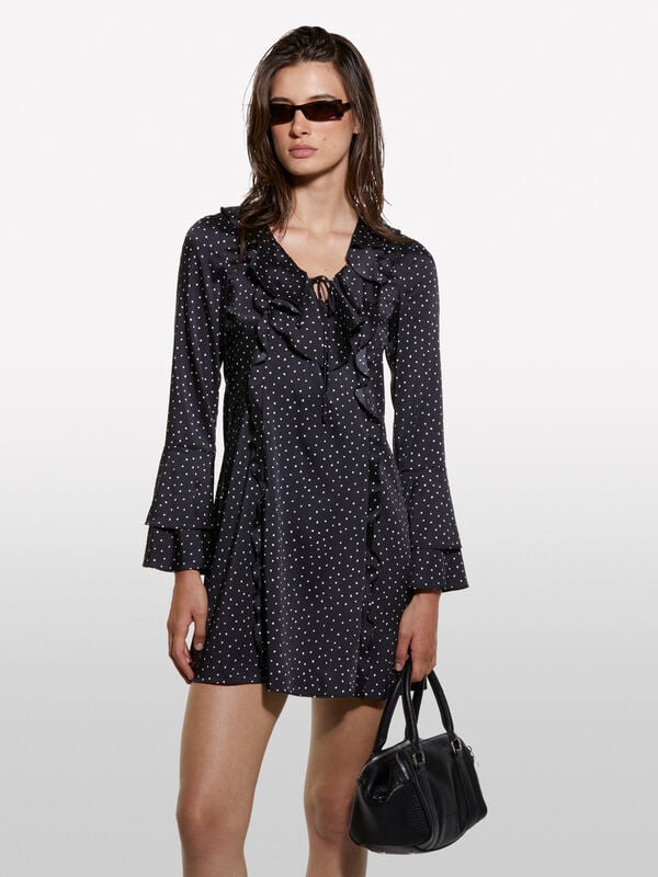 Φόρεμα πουά με rouches και βολάν - φορέματα κοντά γυναικεία | Sisley