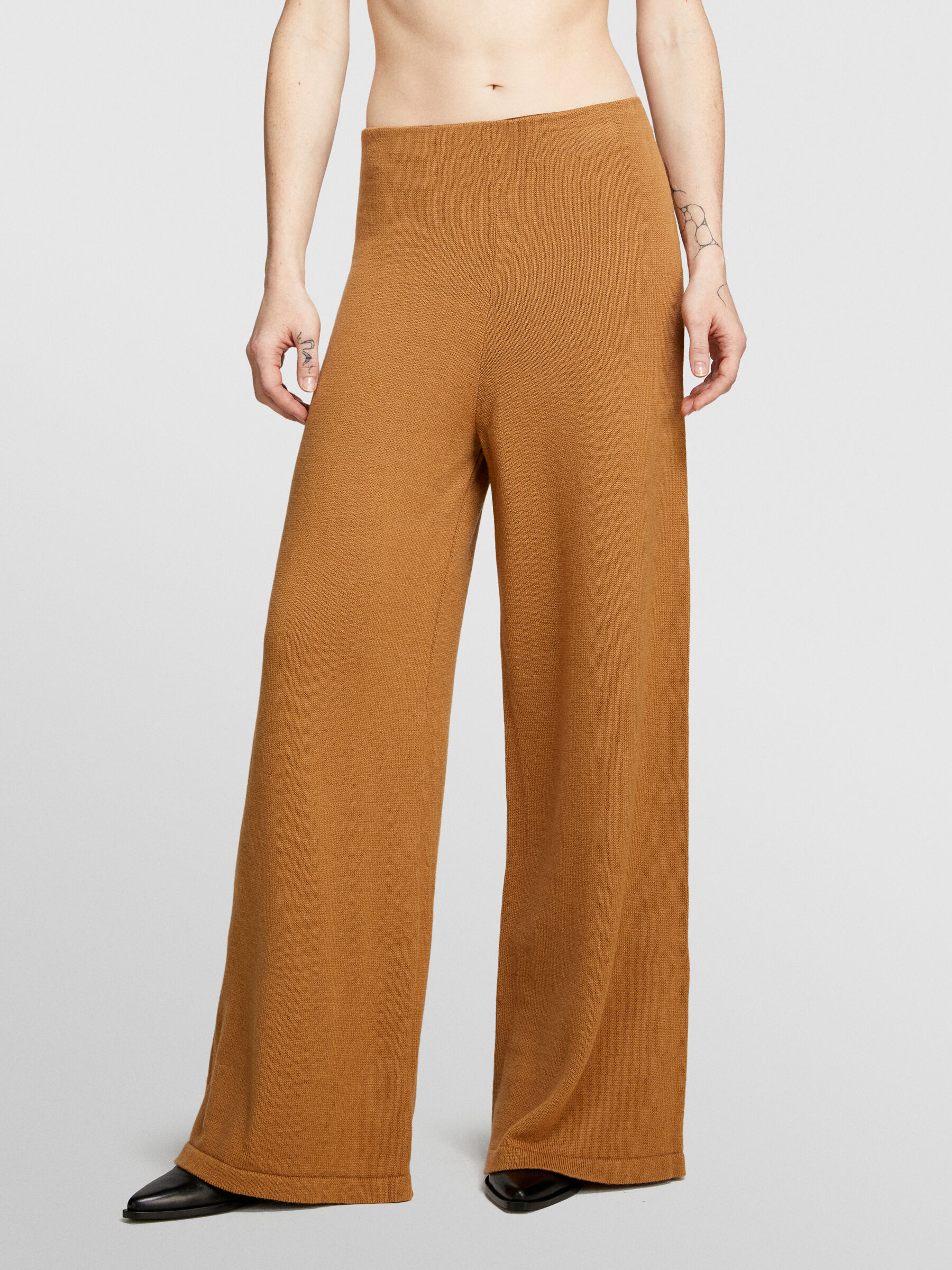 TROUSERS &Gamma;&upsilon;&nu;&alpha;&iota;&kappa;&epsilon;ί&alpha; image number null
