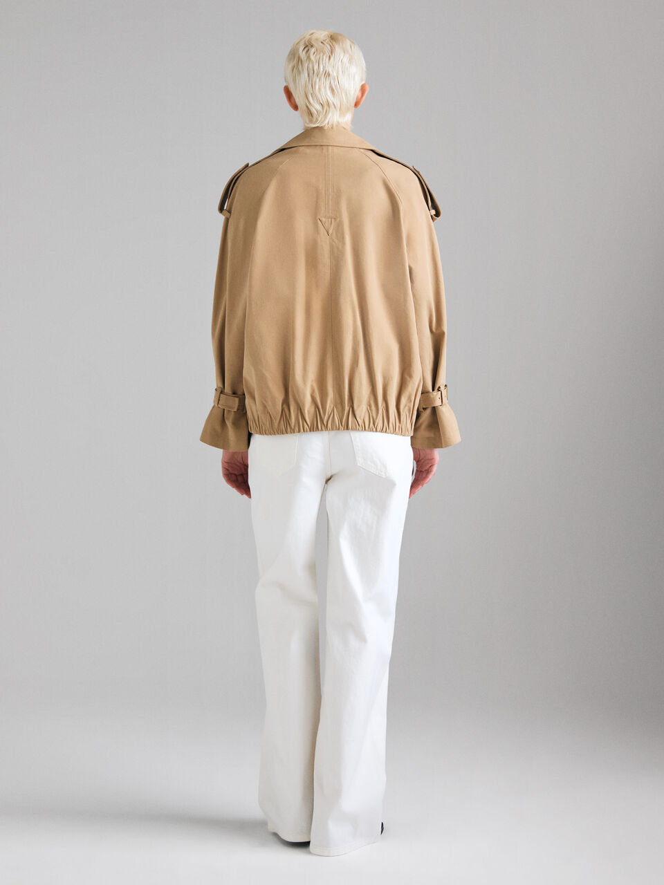 JACKET &Gamma;&upsilon;&nu;&alpha;&iota;&kappa;&epsilon;ί&alpha; image number null