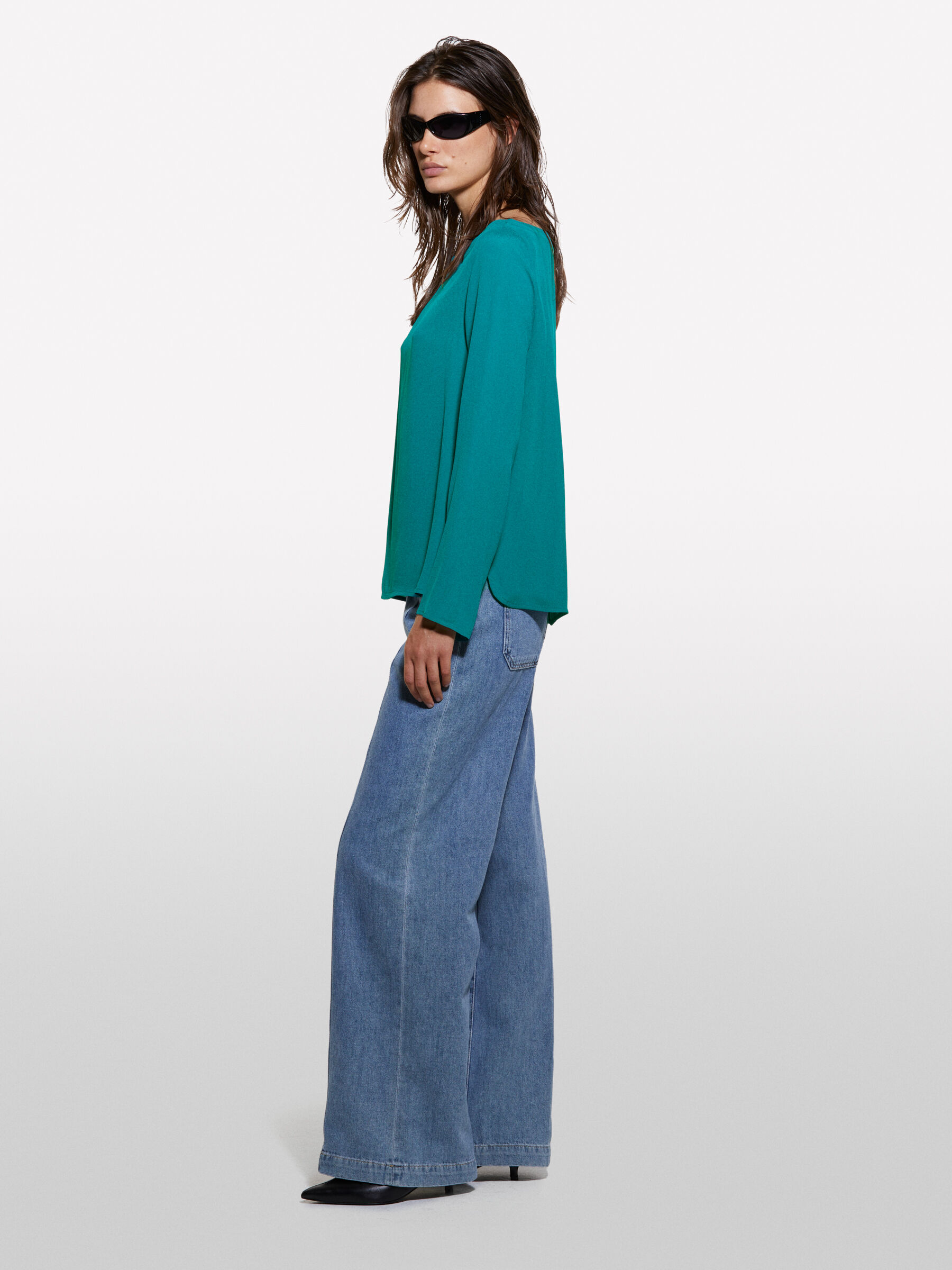 BLOUSE &Gamma;&upsilon;&nu;&alpha;&iota;&kappa;&epsilon;ί&alpha; image number null