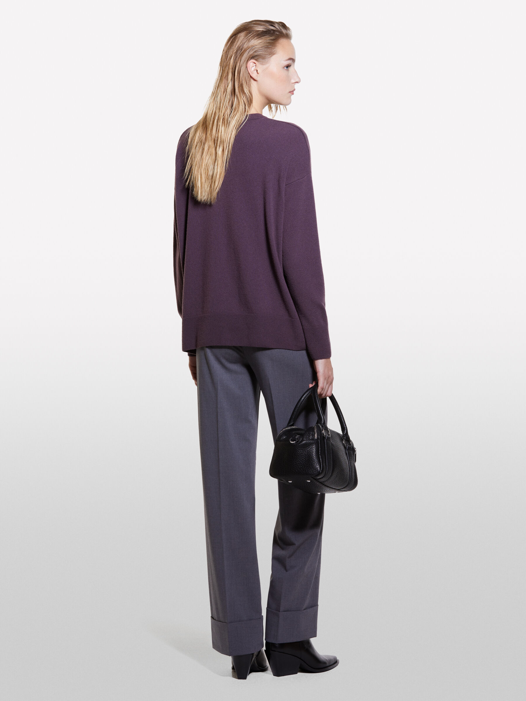 SWEATER L/S &Gamma;&upsilon;&nu;&alpha;&iota;&kappa;&epsilon;ί&alpha; image number null