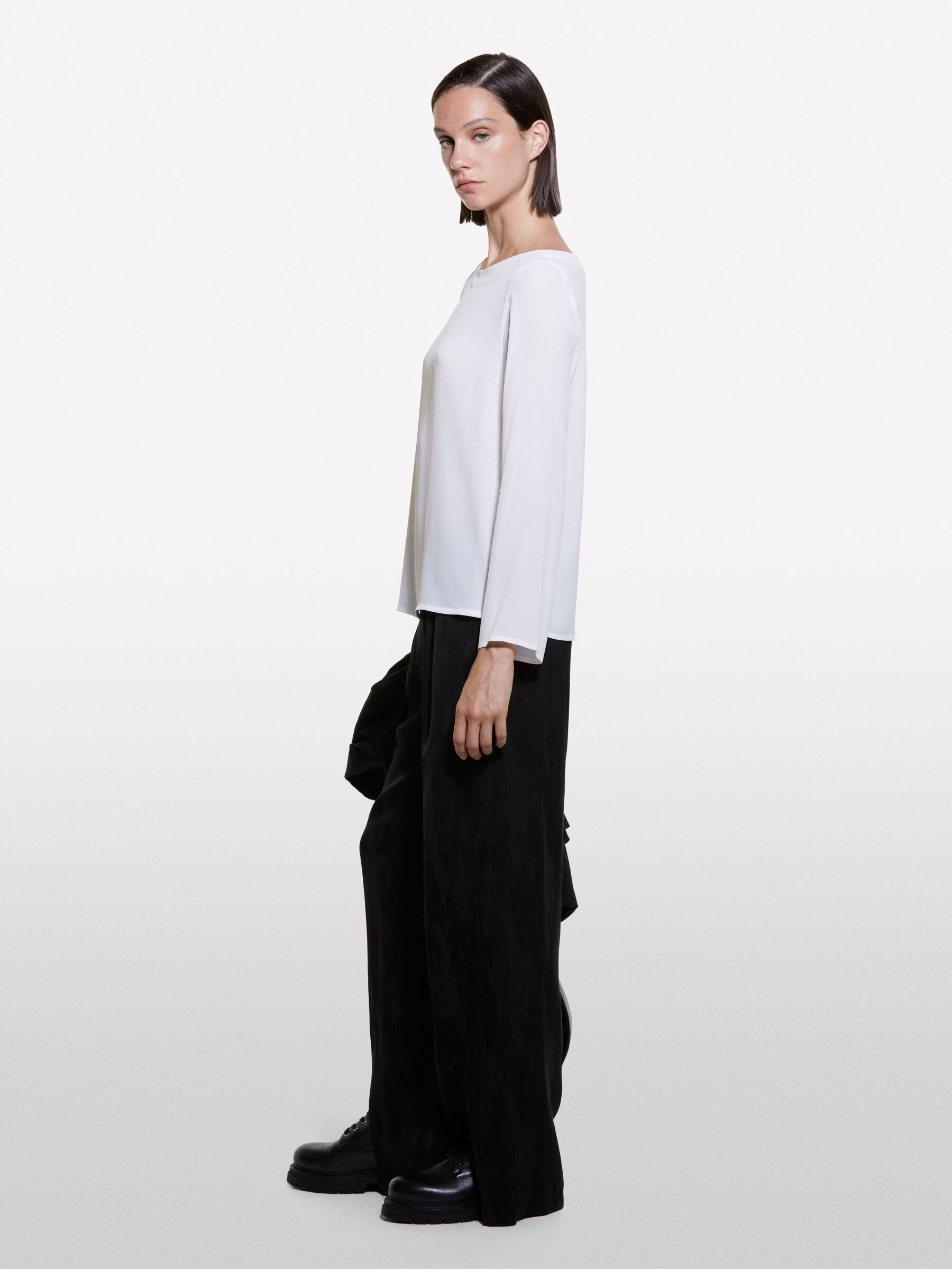 BLOUSE &Gamma;&upsilon;&nu;&alpha;&iota;&kappa;&epsilon;ί&alpha; image number null