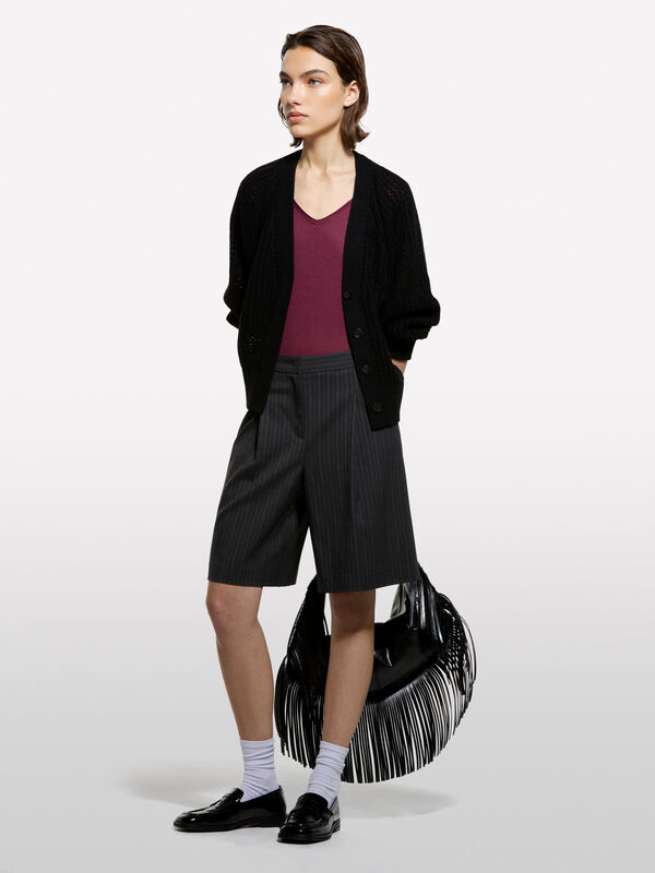 Μπλούζα μπορντό με V λαιμόκοψη - μπλουζάκια κοντομάνικα γυναικεία | Sisley