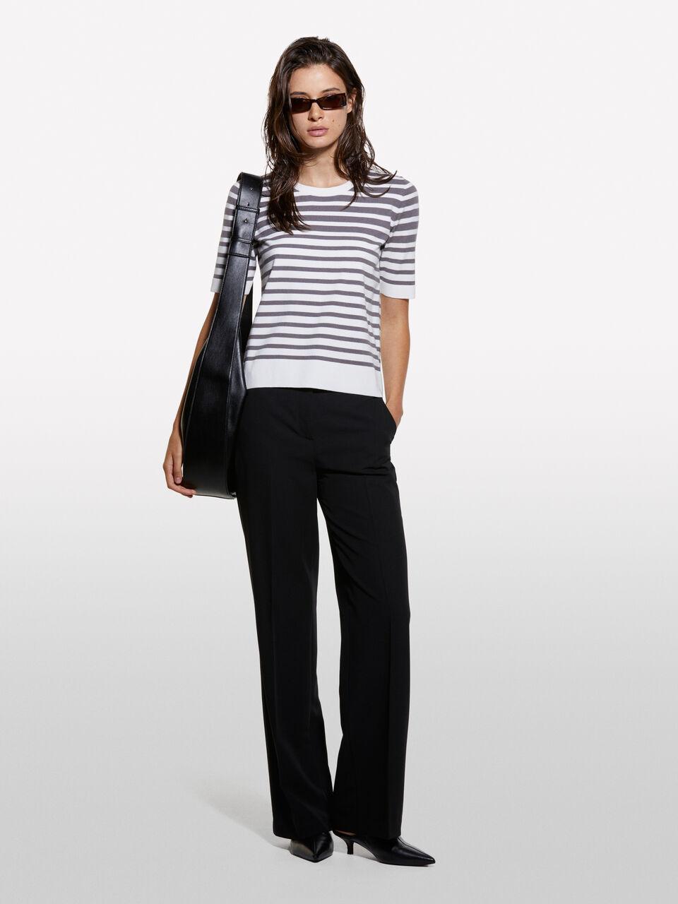 SWEATER &Gamma;&upsilon;&nu;&alpha;&iota;&kappa;&epsilon;ί&alpha; image number null