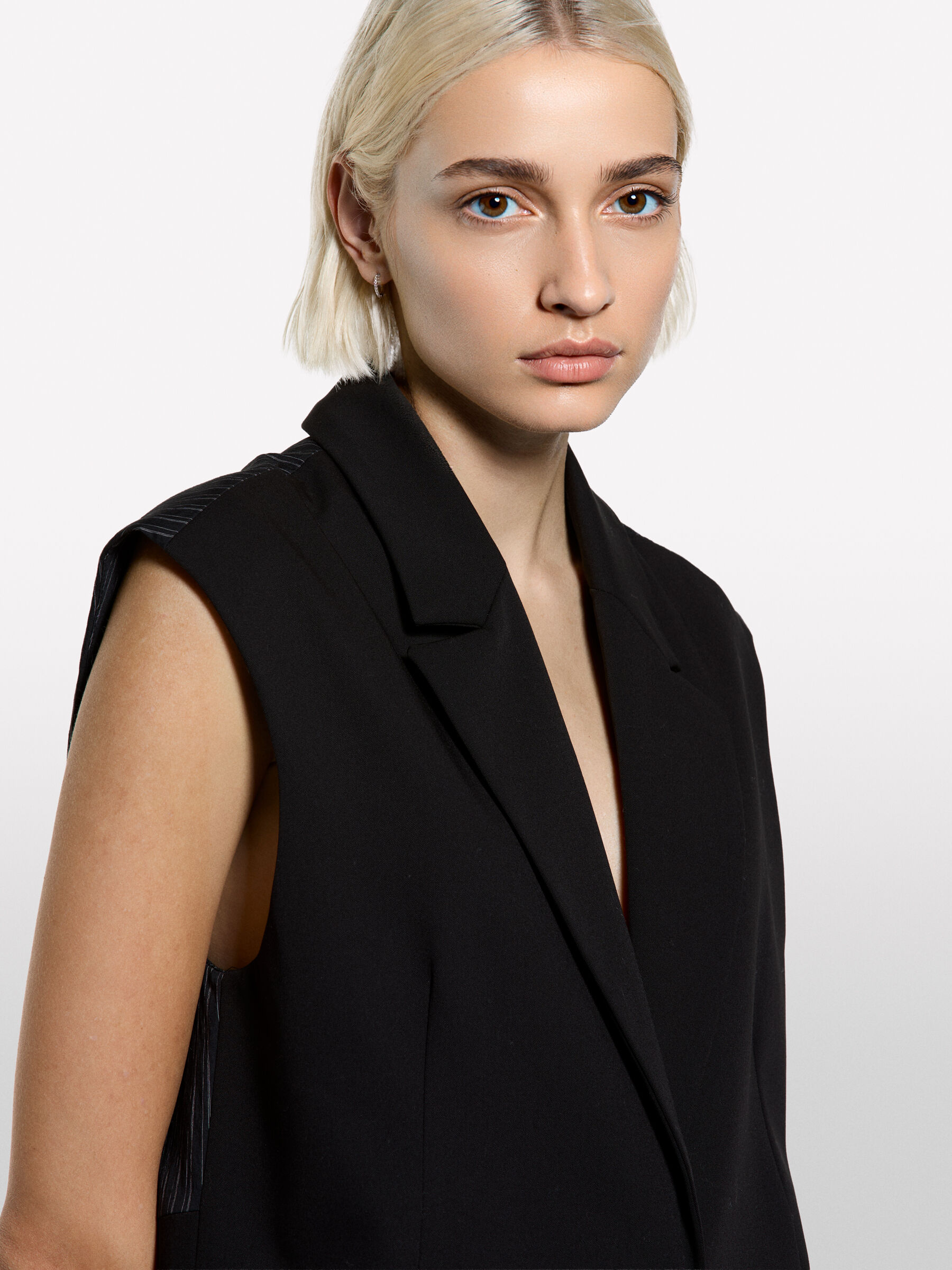 WAISTCOAT &Gamma;&upsilon;&nu;&alpha;&iota;&kappa;&epsilon;ί&alpha; image number null