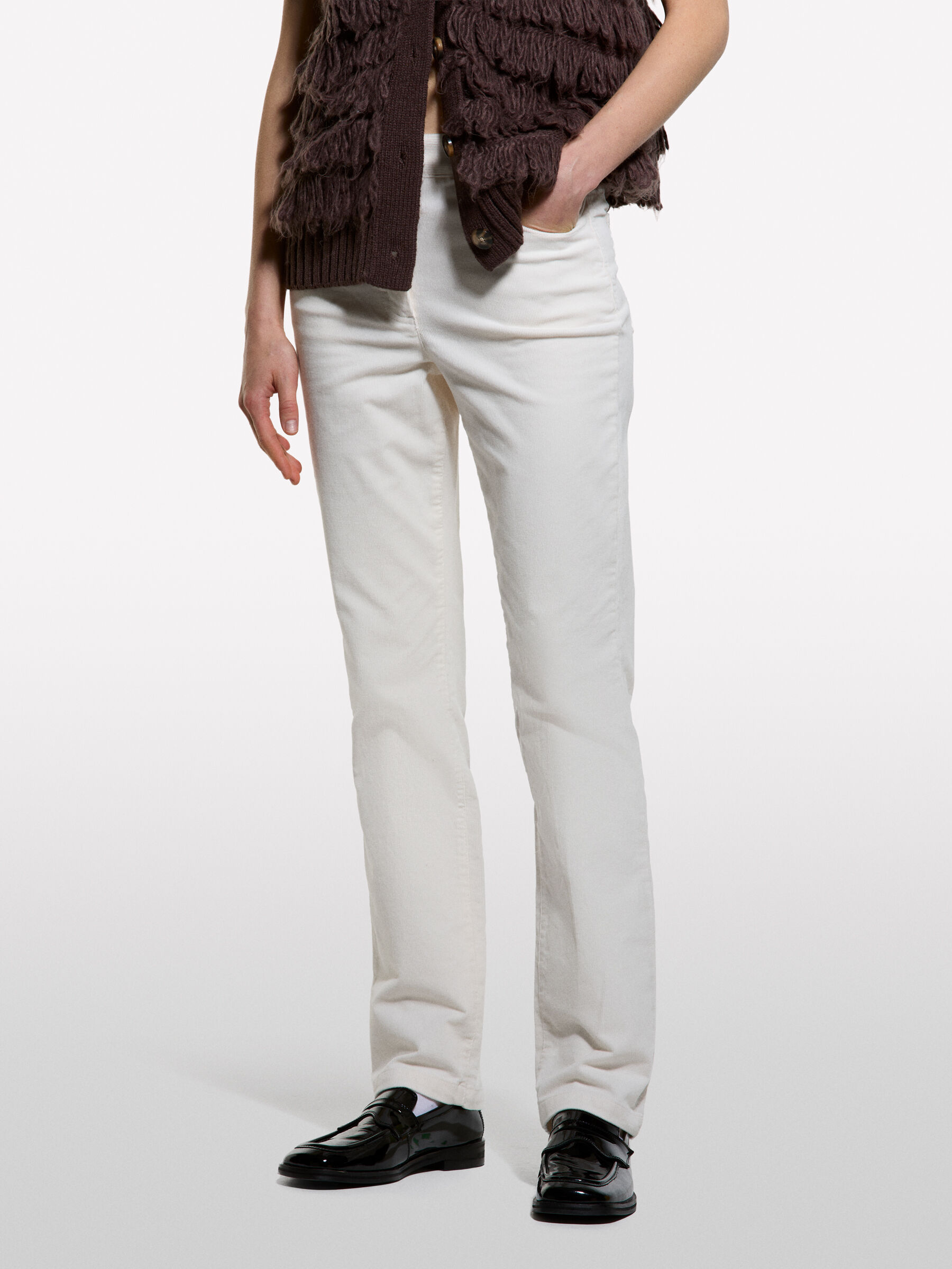 TROUSERS &Gamma;&upsilon;&nu;&alpha;&iota;&kappa;&epsilon;ί&alpha; image number null