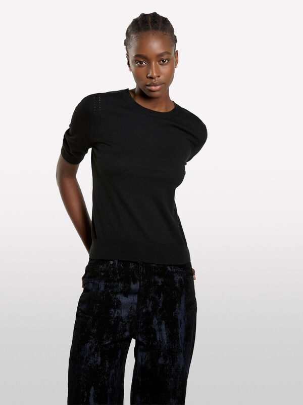 Μπλούζα μαύρη κοντομάνικη - μπλούζες με λαιμόκοψη γυναικείες | Sisley