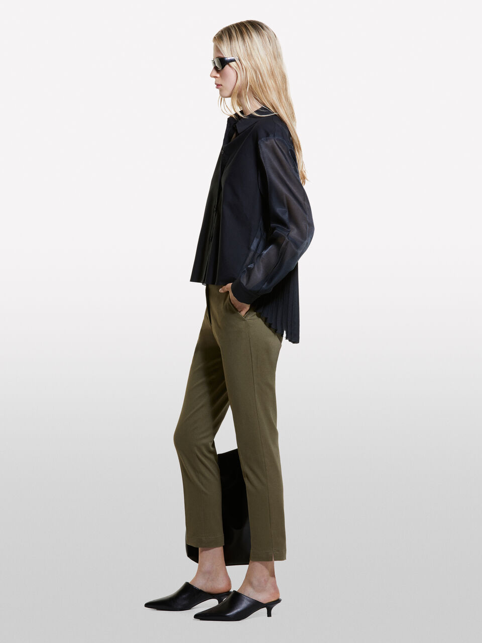 TROUSERS &Gamma;&upsilon;&nu;&alpha;&iota;&kappa;&epsilon;ί&alpha; image number null