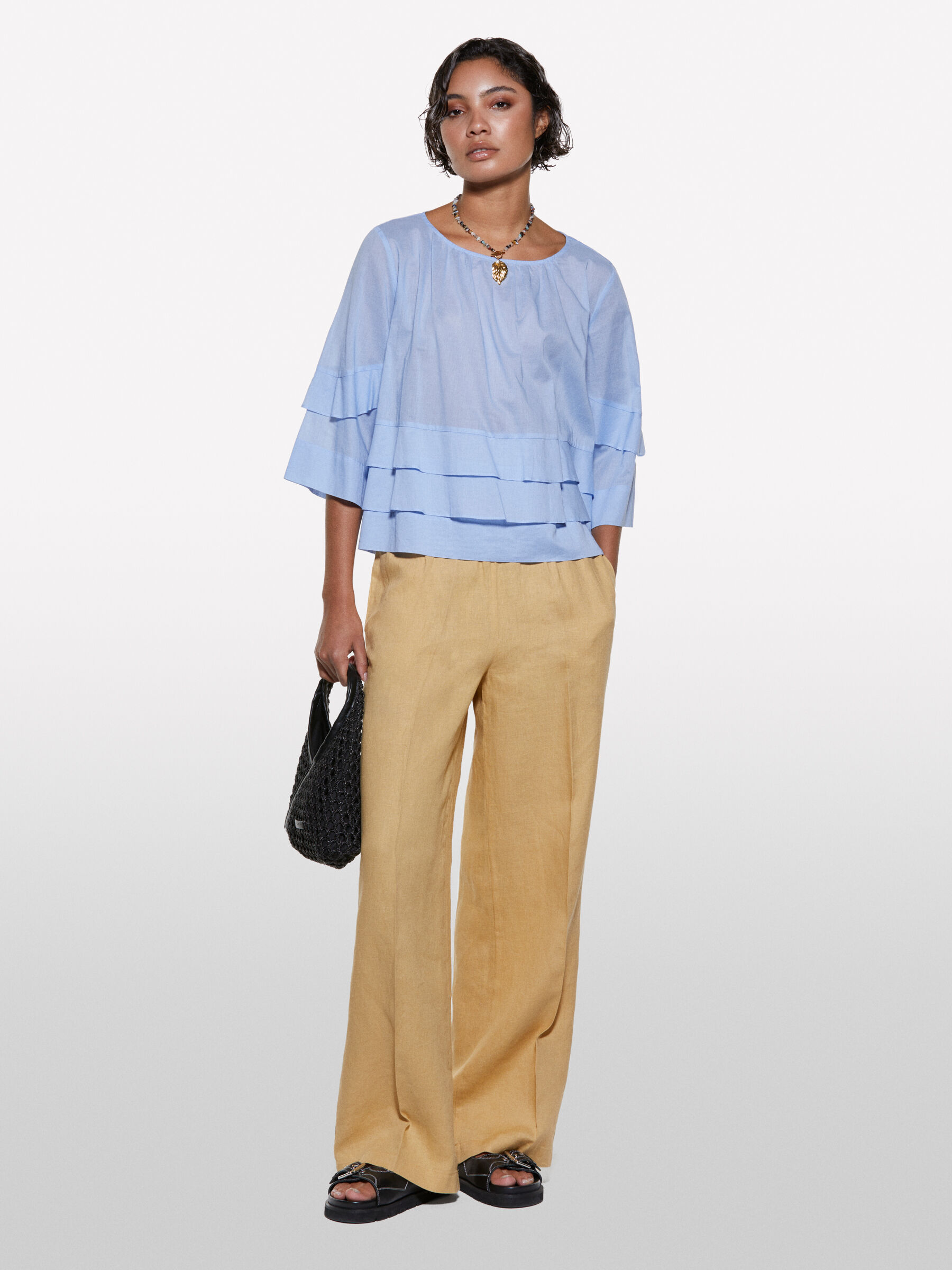 BLOUSE &Gamma;&upsilon;&nu;&alpha;&iota;&kappa;&epsilon;ί&alpha; image number null