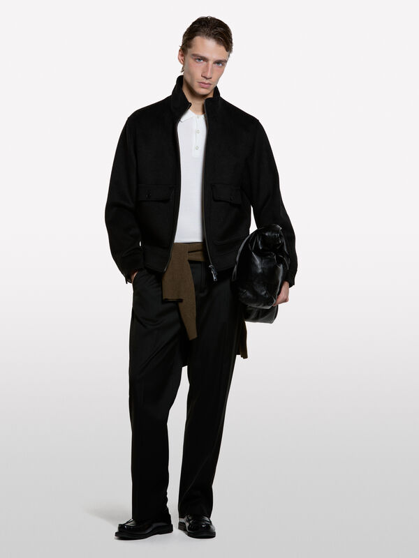 &Pi;ό&lambda;&omicron; &lambda;&epsilon;&upsilon;&kappa;ό &kappa;&rho;&epsilon;&mu; &alpha;&pi;ό &pi;&lambda;&epsilon;&kappa;&tau;ό ύ&phi;&alpha;&sigma;&mu;&alpha; - &pi;ό&lambda;&omicron; &alpha;&nu;&delta;&rho;&iota;&kappa;ά | Sisley