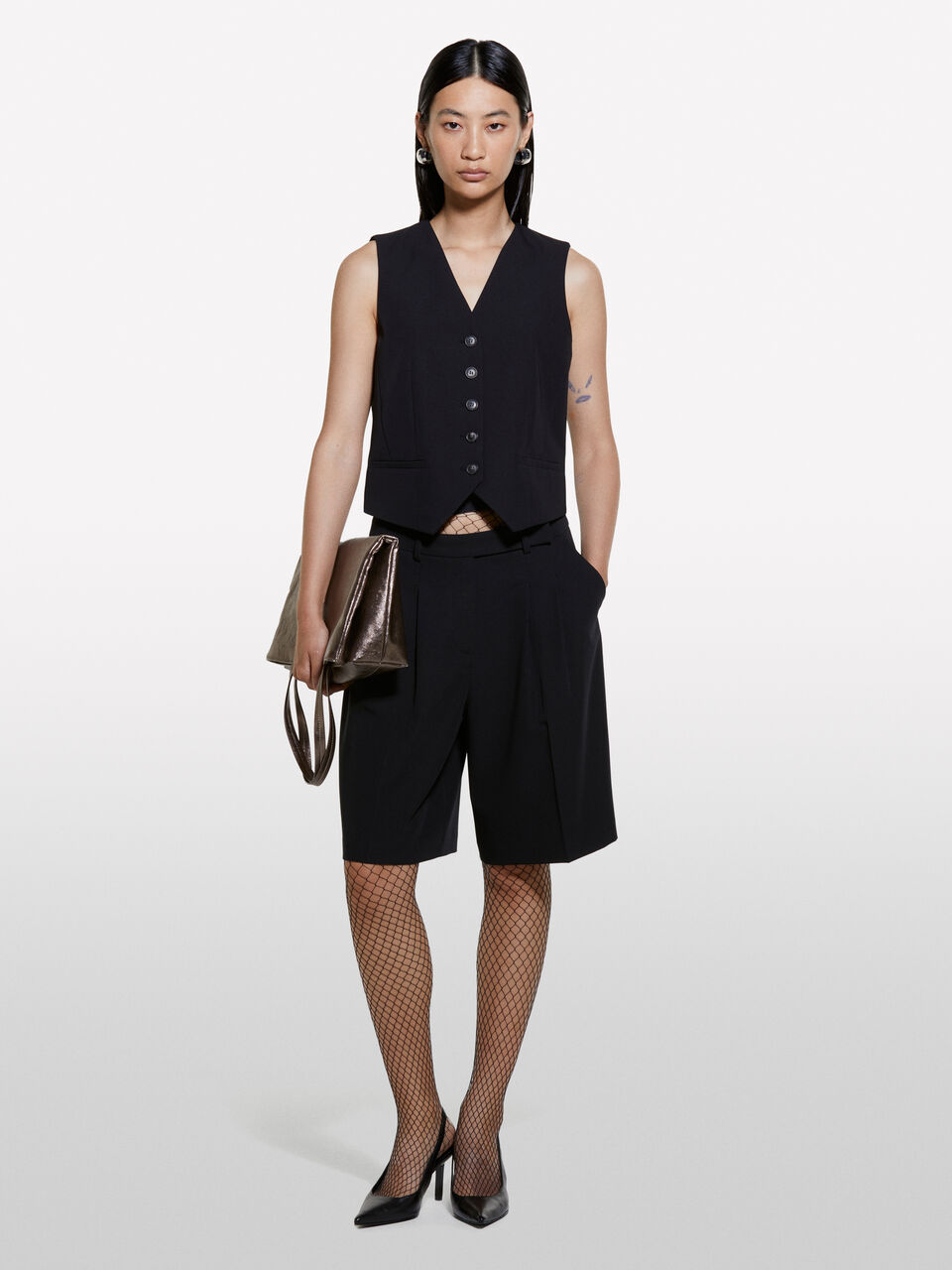 BERMUDA &Gamma;&upsilon;&nu;&alpha;&iota;&kappa;&epsilon;ί&alpha; image number null