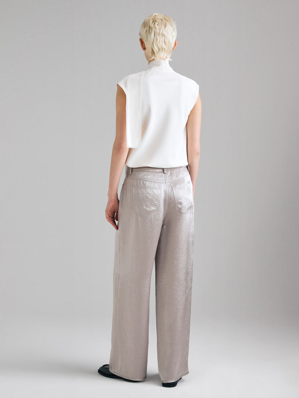 TROUSERS &Gamma;&upsilon;&nu;&alpha;&iota;&kappa;&epsilon;ί&alpha; image number null