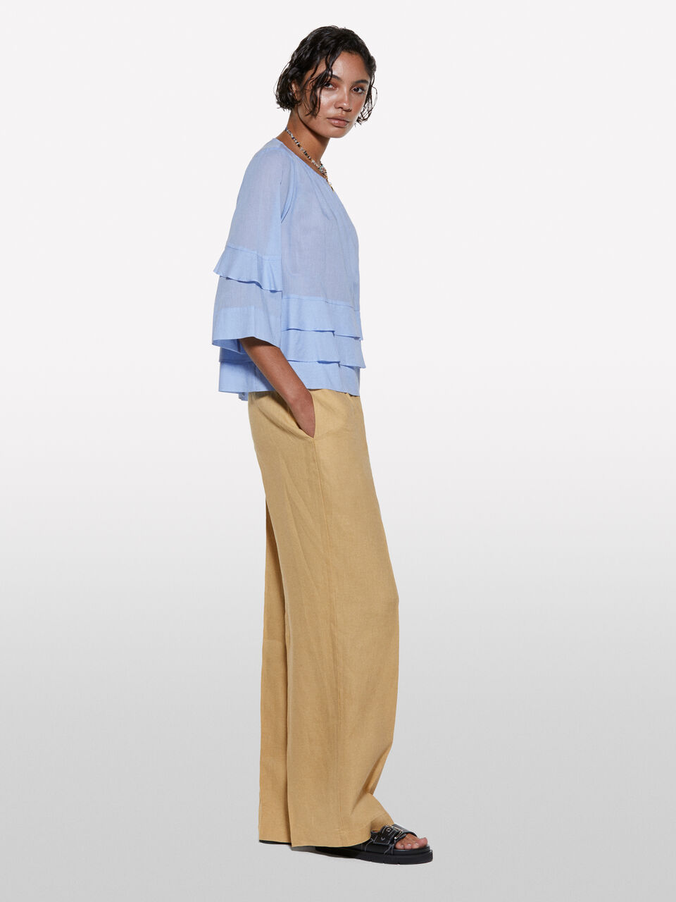 BLOUSE &Gamma;&upsilon;&nu;&alpha;&iota;&kappa;&epsilon;ί&alpha; image number null