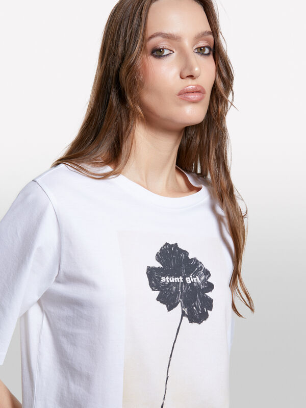 White t-shirt with floral print - μπλουζάκια κοντομάνικα γυναικεία | Sisley