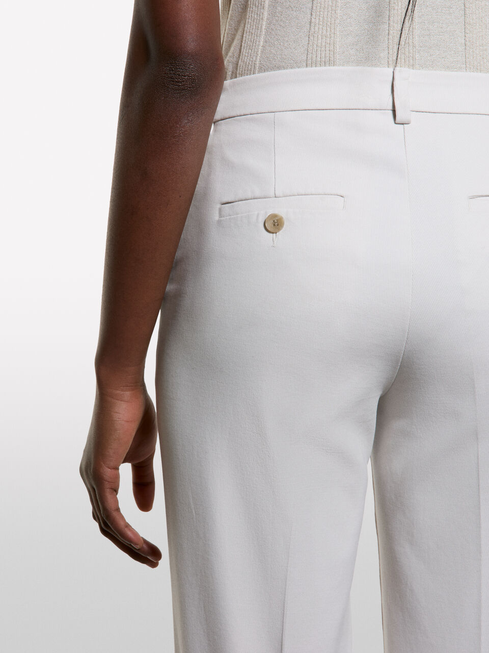 TROUSERS &Gamma;&upsilon;&nu;&alpha;&iota;&kappa;&epsilon;ί&alpha; image number null