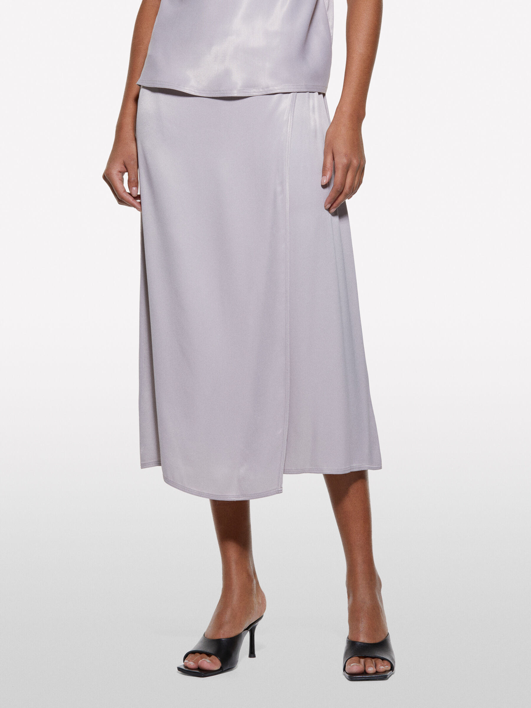 SKIRT &Gamma;&upsilon;&nu;&alpha;&iota;&kappa;&epsilon;ί&alpha; image number null