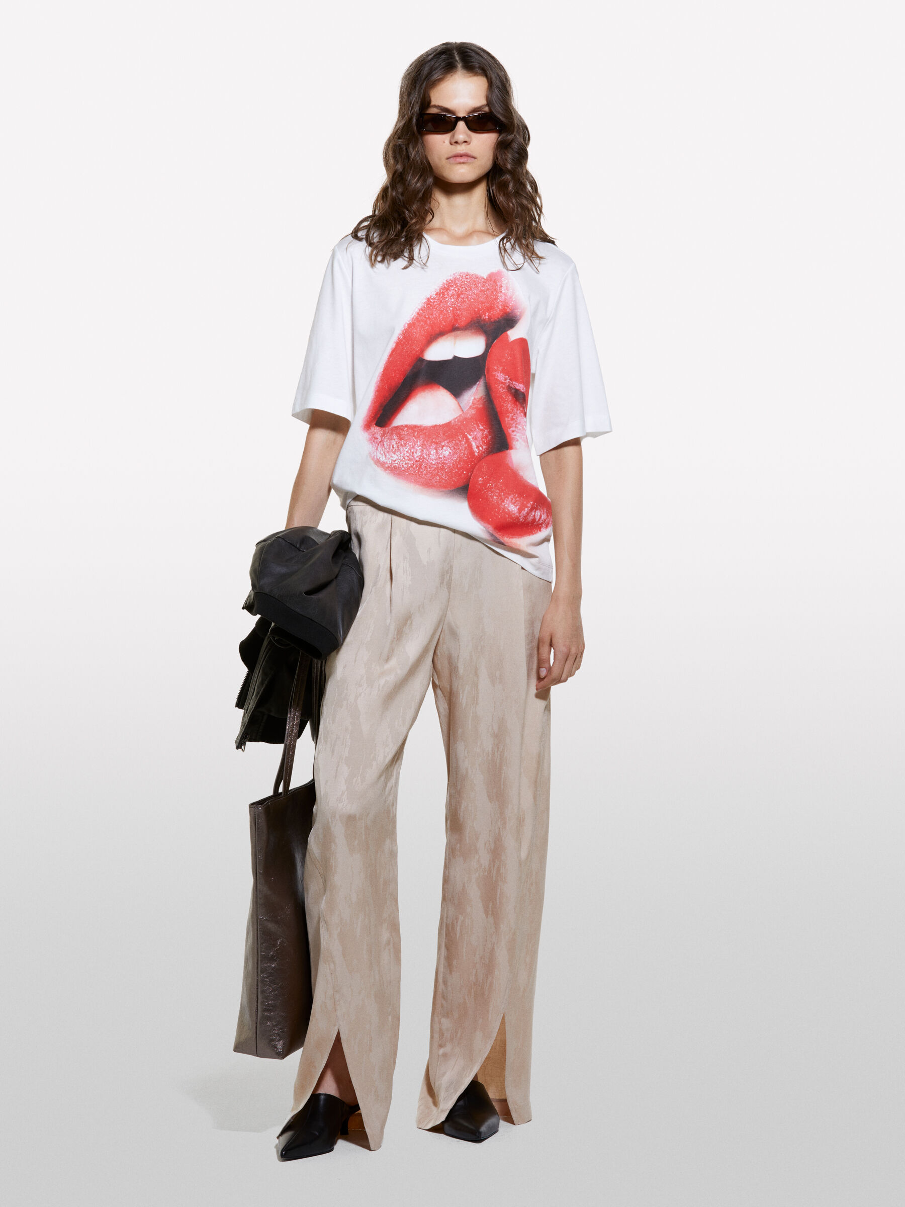 T-SHIRT &Gamma;&upsilon;&nu;&alpha;&iota;&kappa;&epsilon;ί&alpha; image number null