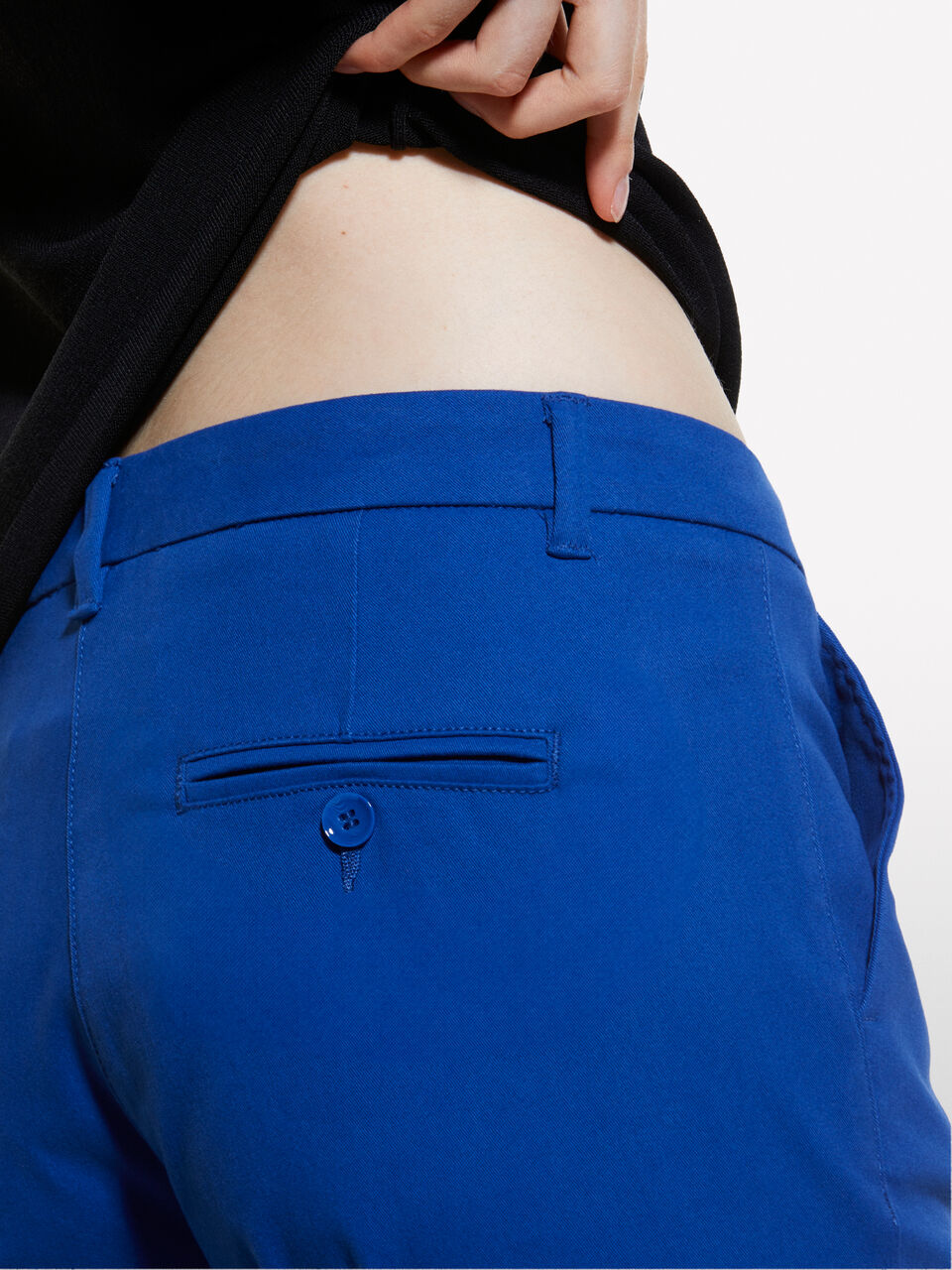 TROUSERS &Gamma;&upsilon;&nu;&alpha;&iota;&kappa;&epsilon;ί&alpha; image number null