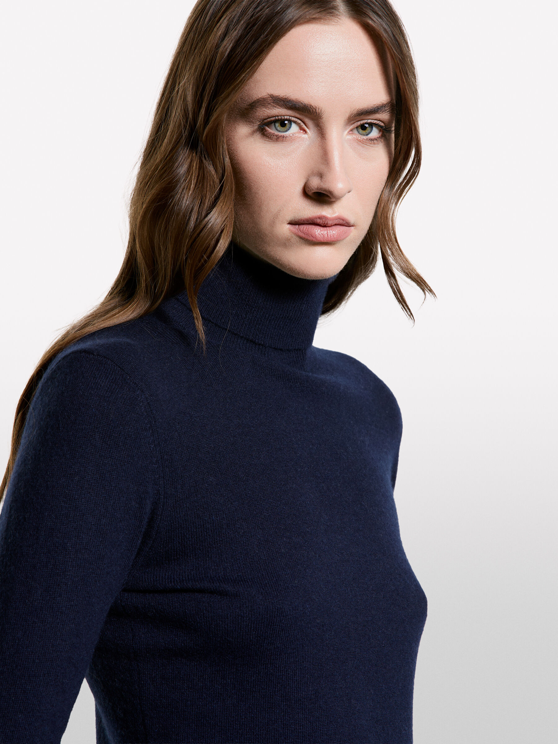 TURTLE NECK SWEATER Γυναικεία image number null