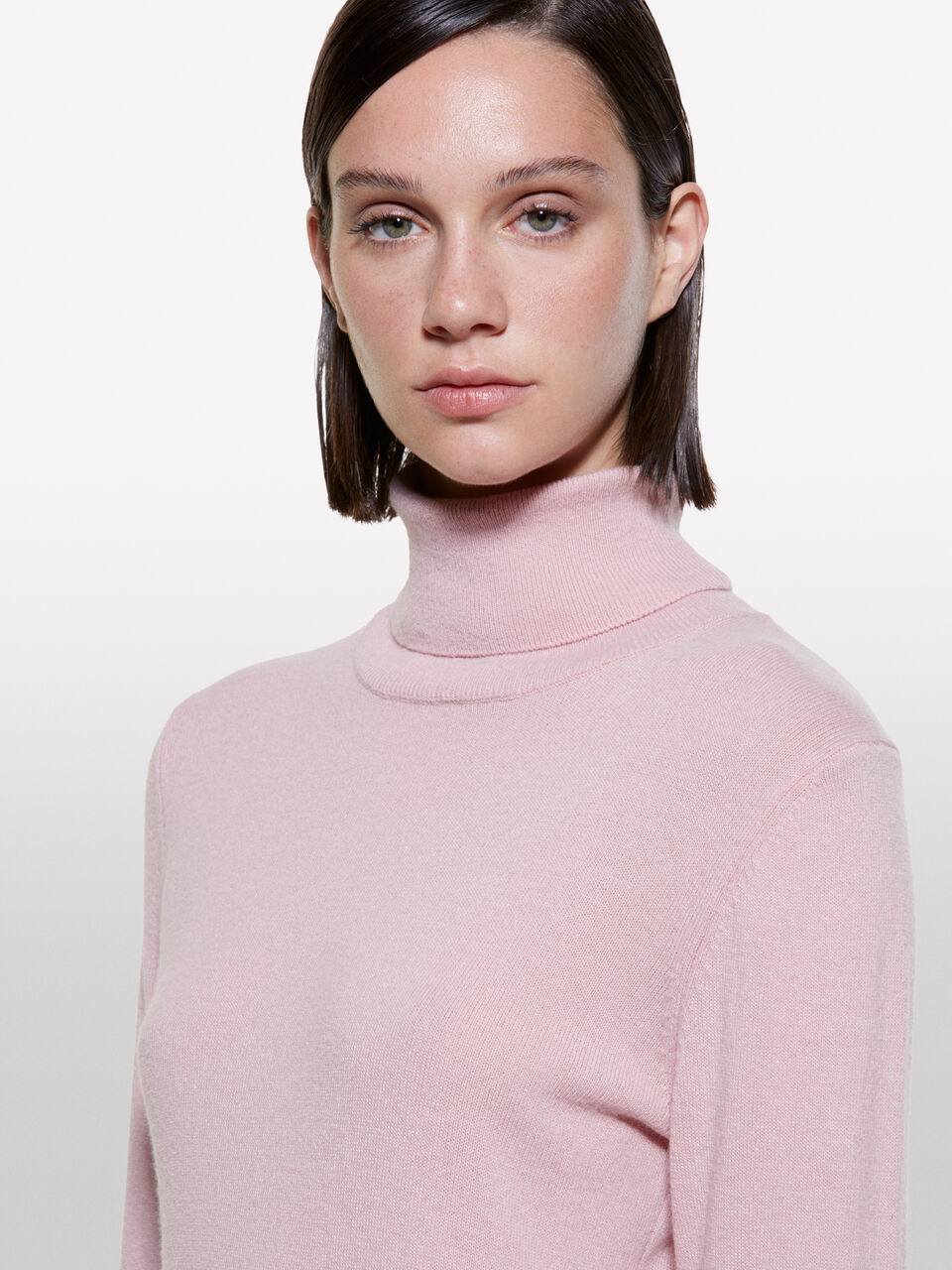TURTLE NECK SWEATER &Gamma;&upsilon;&nu;&alpha;&iota;&kappa;&epsilon;ί&alpha; image number null