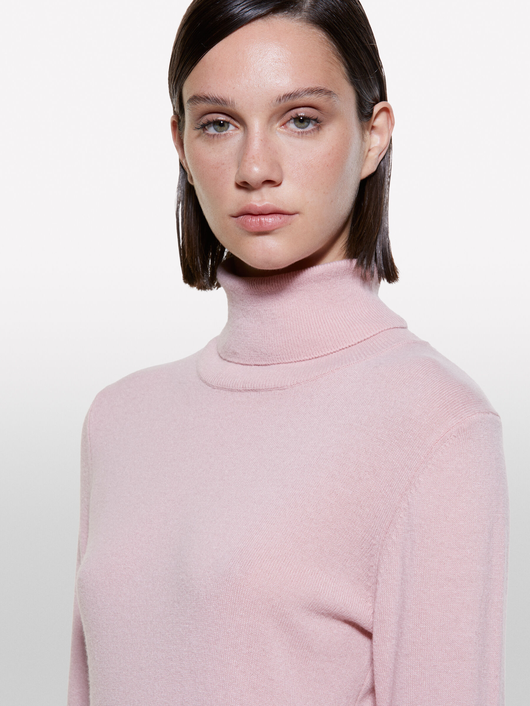 TURTLE NECK SWEATER &Gamma;&upsilon;&nu;&alpha;&iota;&kappa;&epsilon;ί&alpha; image number null