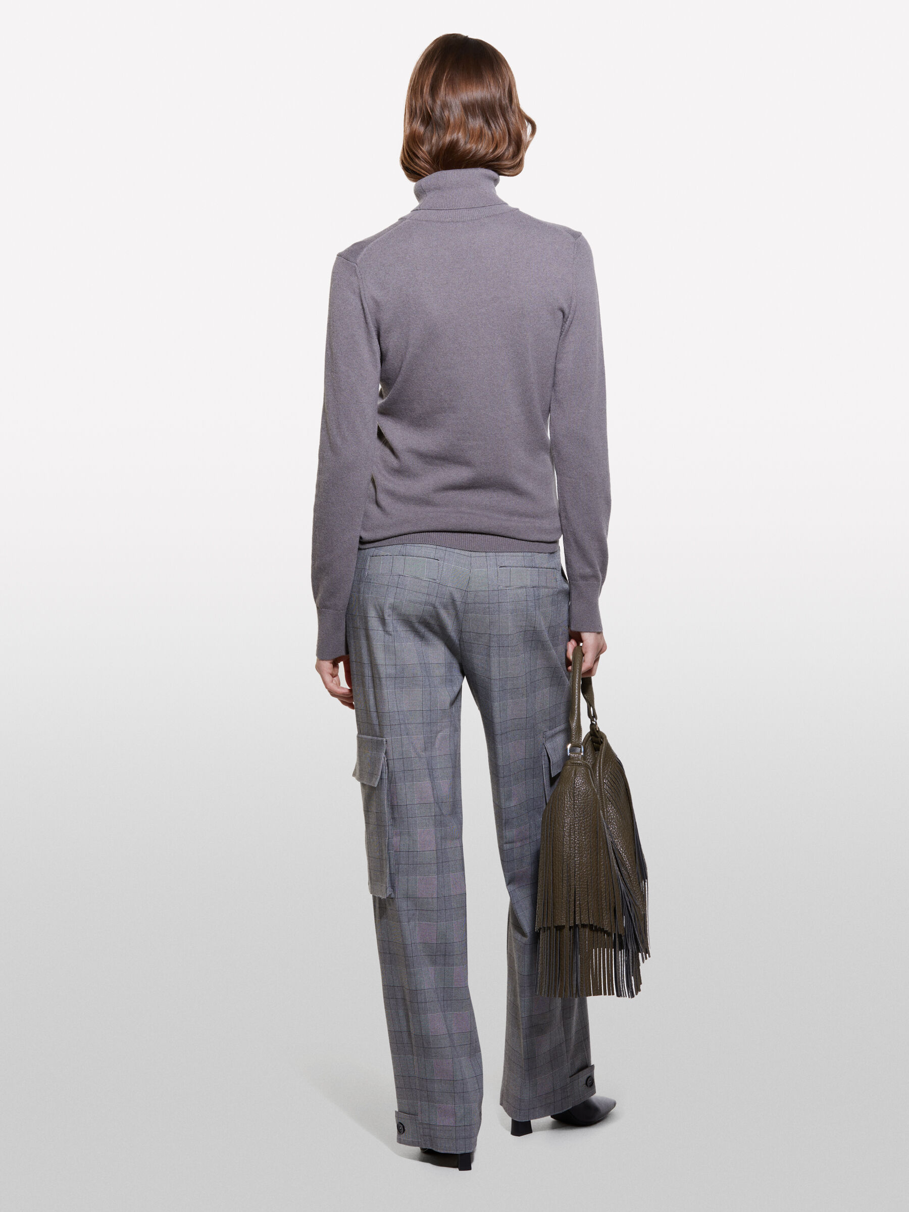 TURTLE NECK SWEATER &Gamma;&upsilon;&nu;&alpha;&iota;&kappa;&epsilon;ί&alpha; image number null