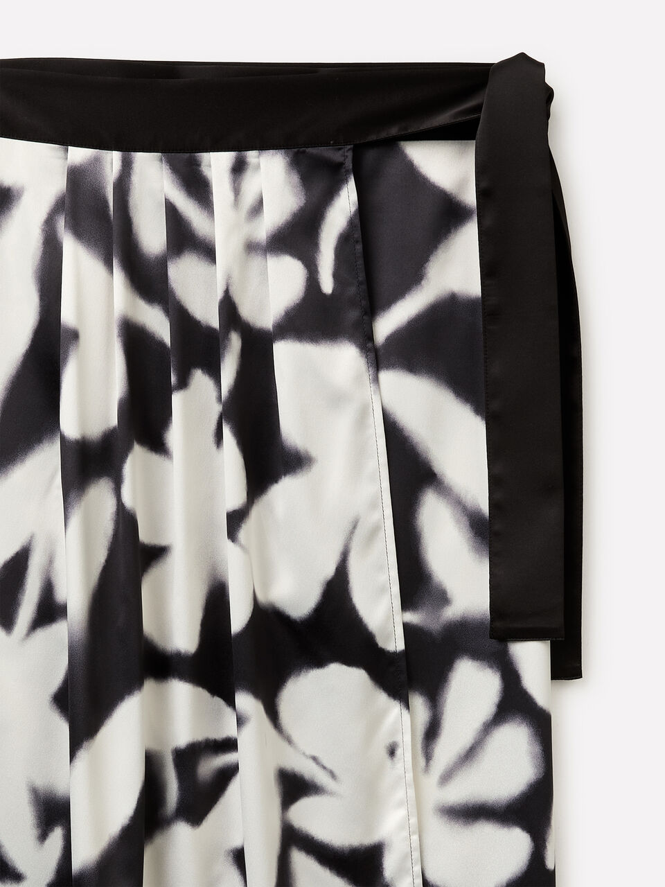 PAREO - SHAWLS &Gamma;&upsilon;&nu;&alpha;&iota;&kappa;&epsilon;ί&alpha; image number null