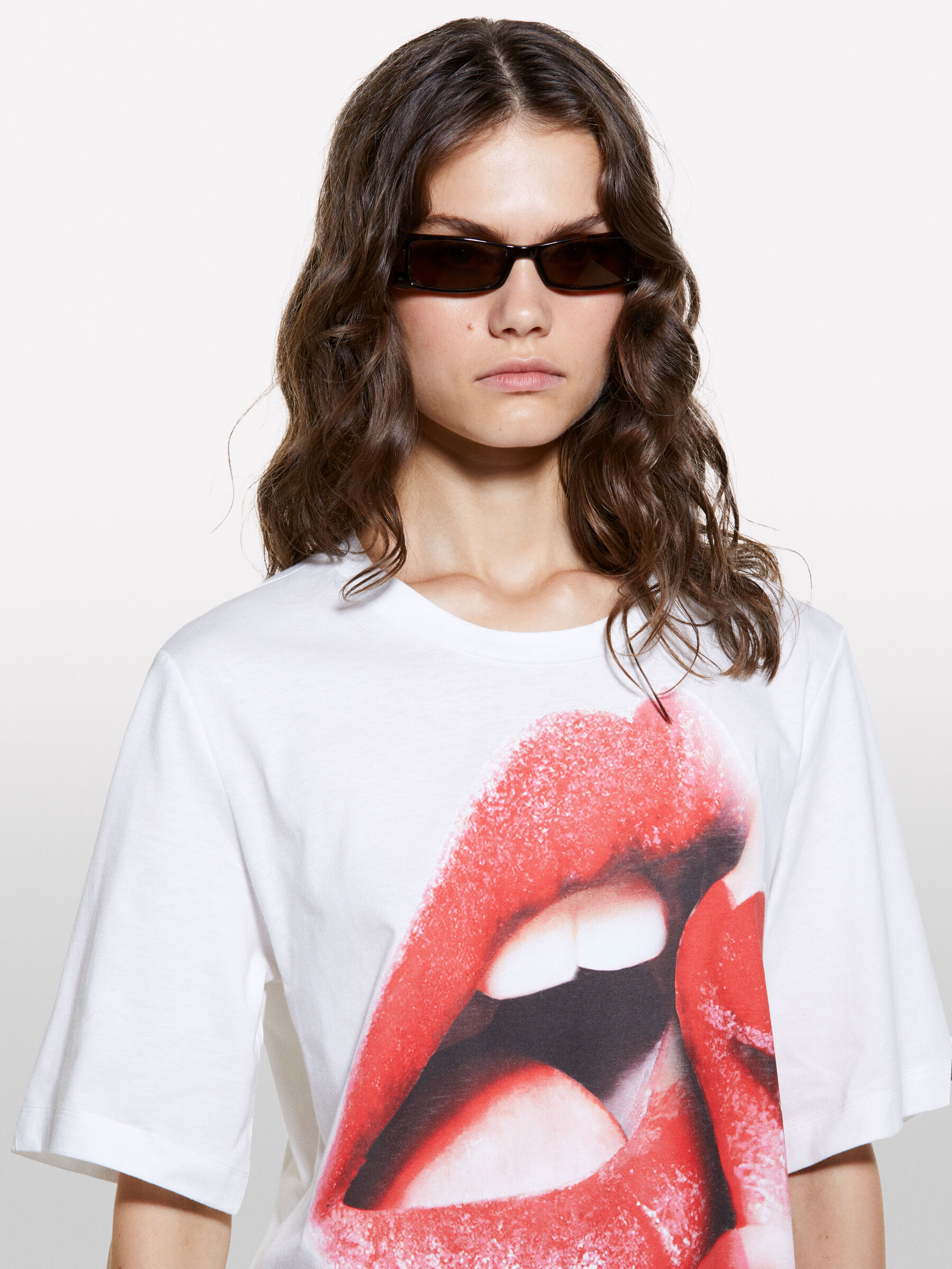 T-SHIRT &Gamma;&upsilon;&nu;&alpha;&iota;&kappa;&epsilon;ί&alpha; image number null