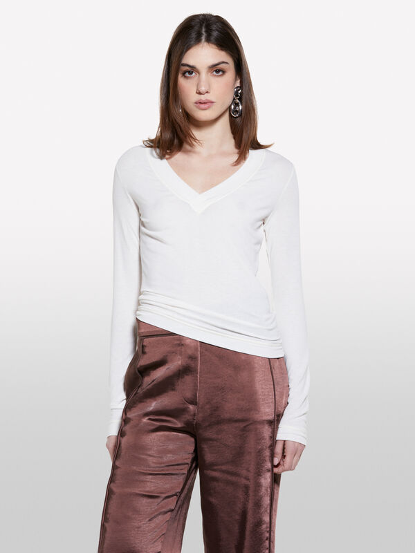 Μπλούζα μακρυμάνικη slim fit κρεμ λευκό - μπλουζάκια μακρυμάνικα γυναικεία | Sisley