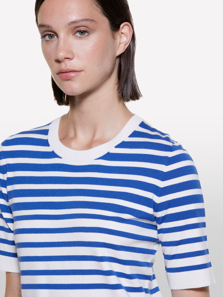 SWEATER &Gamma;&upsilon;&nu;&alpha;&iota;&kappa;&epsilon;ί&alpha;