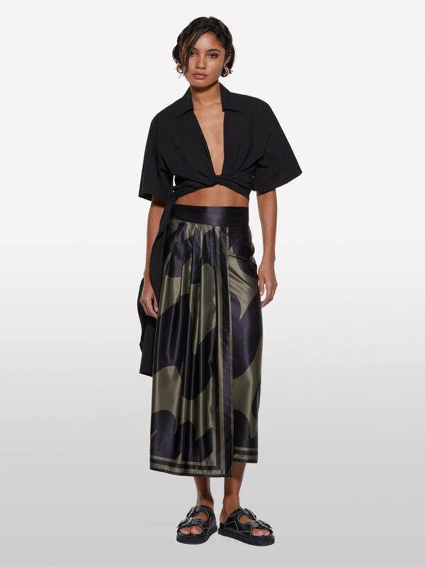 &Pi;&omicron;&upsilon;&kappa;ά&mu;&iota;&sigma;&omicron; &mu;&alpha;ύ&rho;&omicron; &chi;&iota;&alpha;&sigma;&tau;ί - &pi;&omicron;&upsilon;&kappa;ά&mu;&iota;&sigma;&alpha; &gamma;&upsilon;&nu;&alpha;&iota;&kappa;&epsilon;ί&alpha; | Sisley