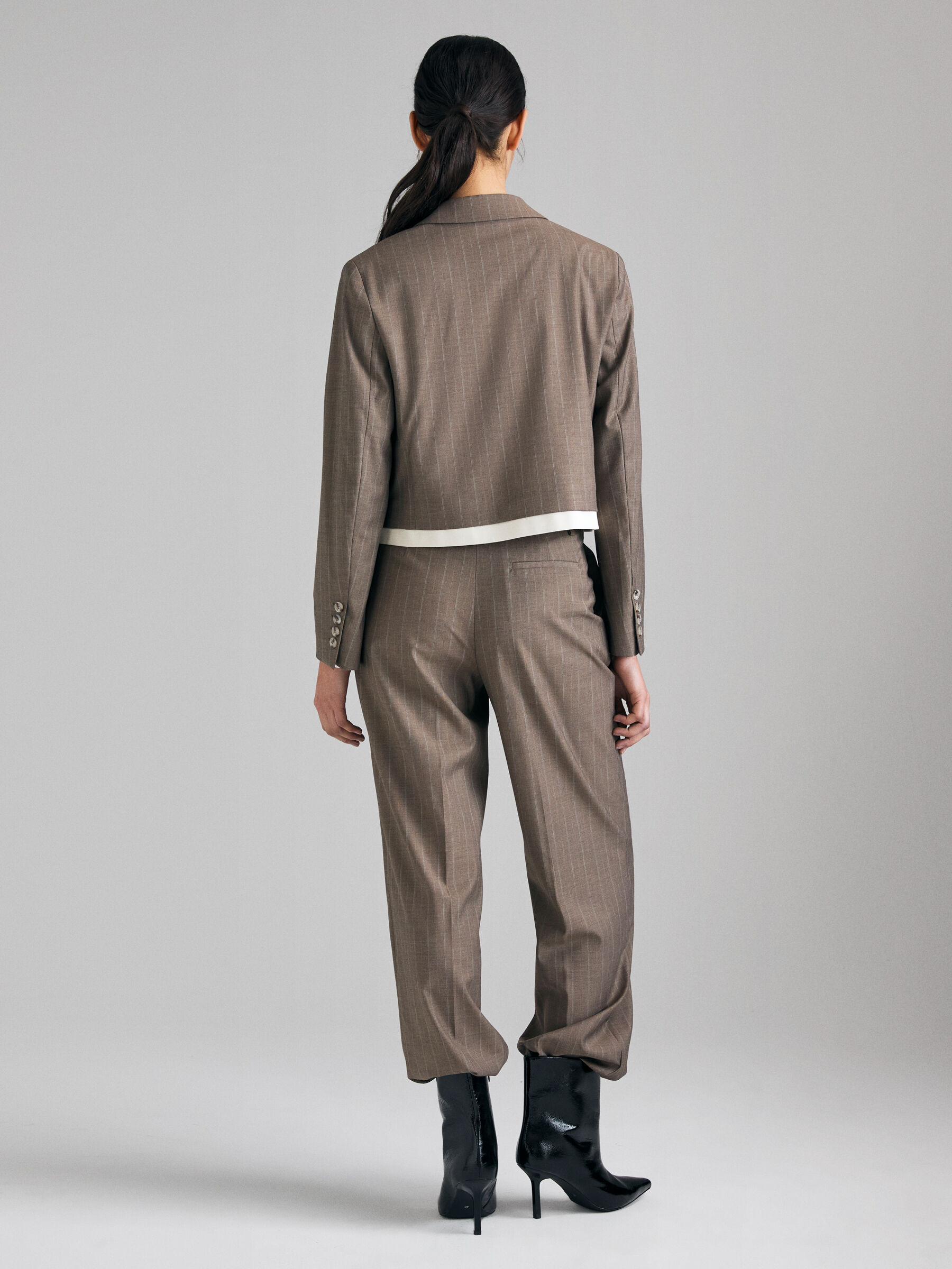 JACKET &Gamma;&upsilon;&nu;&alpha;&iota;&kappa;&epsilon;ί&alpha; image number null