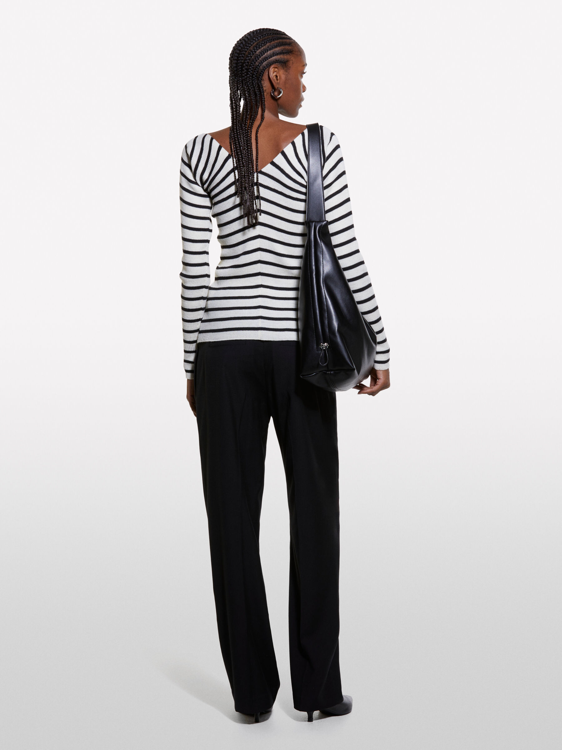 V NECK SWEATER L/S &Gamma;&upsilon;&nu;&alpha;&iota;&kappa;&epsilon;ί&alpha; image number null