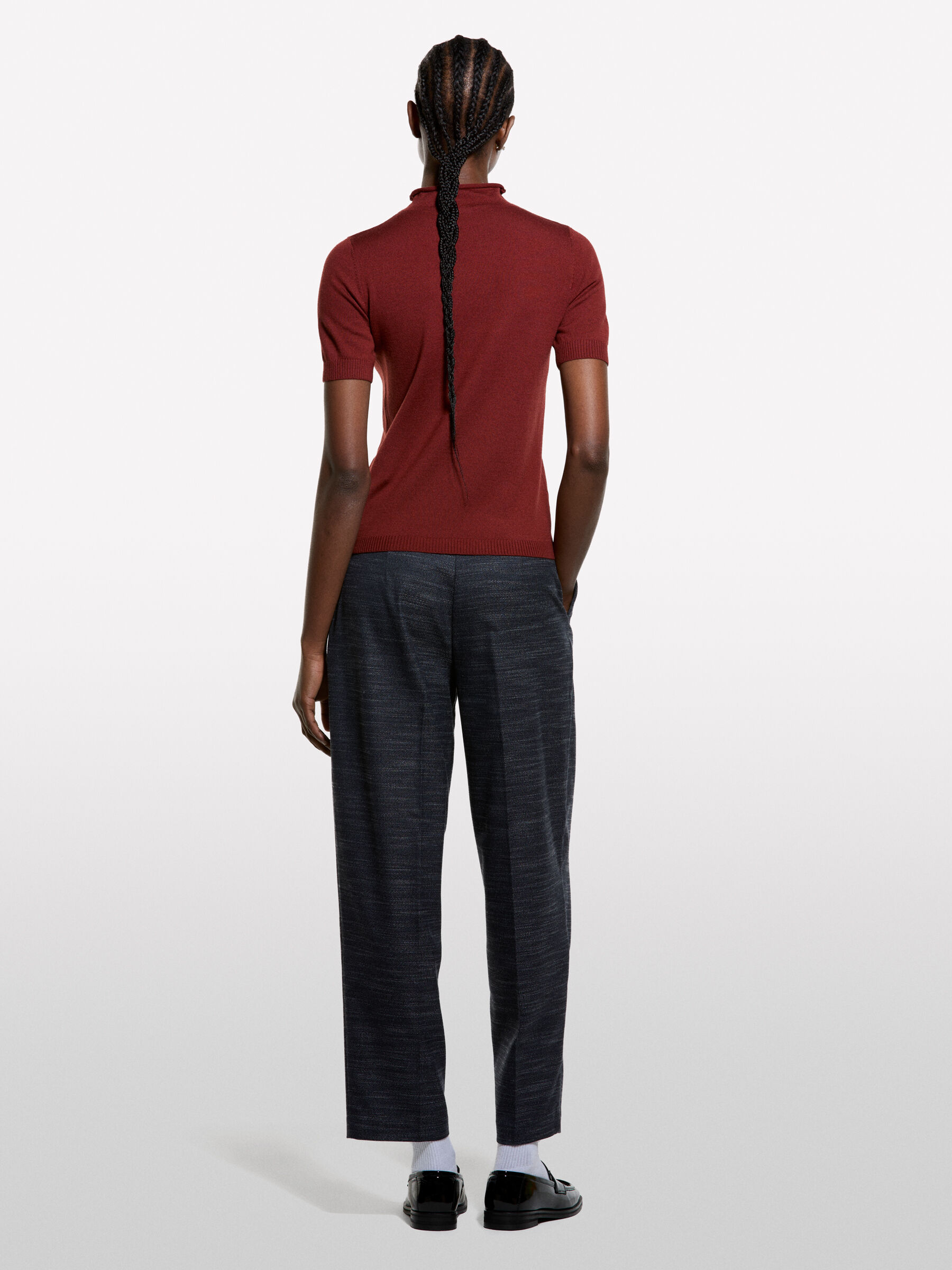 SWEATER &Gamma;&upsilon;&nu;&alpha;&iota;&kappa;&epsilon;ί&alpha; image number null